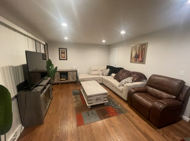 Building Photo - 2528 14th Ave Ct