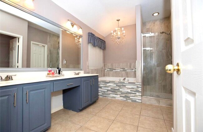 Building Photo - 22722 Birch Point Dr
