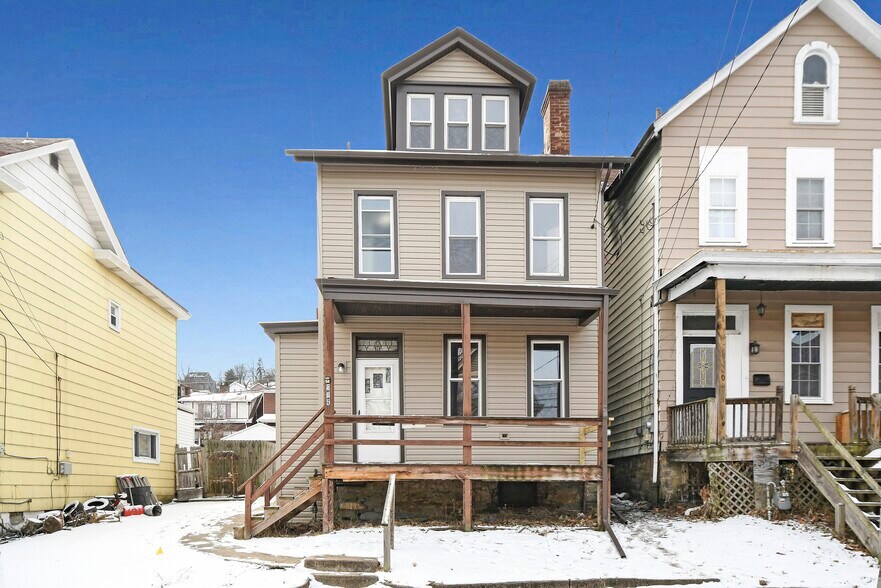 Building Photo - 855 Crucible St