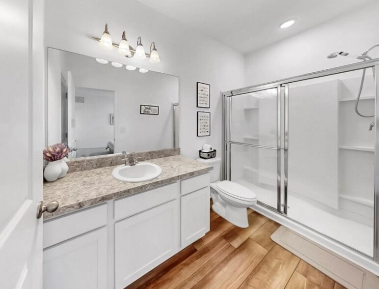 Building Photo - 4213 NW 11th Terrace