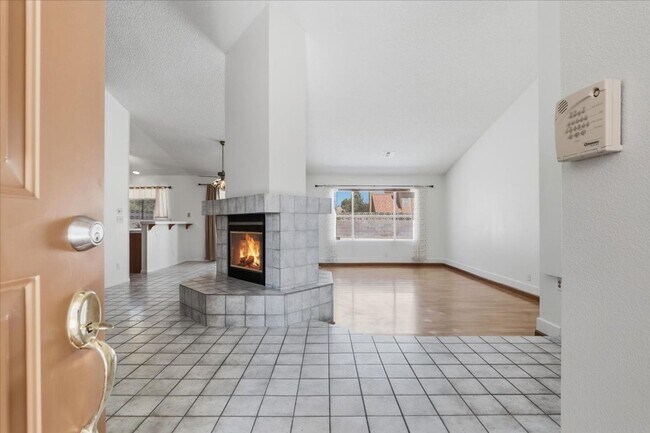 Building Photo - 1 story pool home in the North West- 3 bedroom, 2 baths