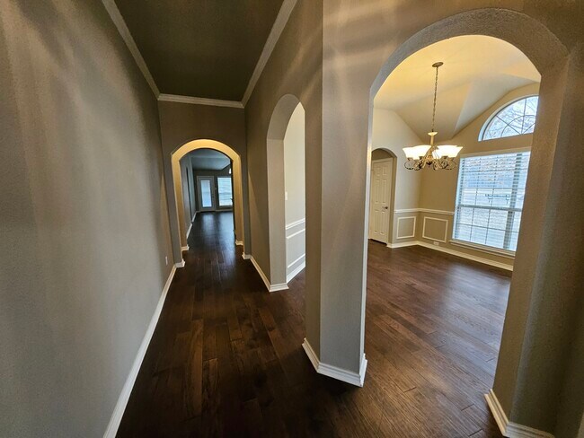 Building Photo - 11612 Wild Pear Ln