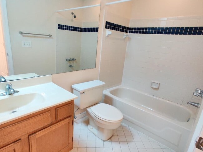 Building Photo - 8105 Olympia Ct