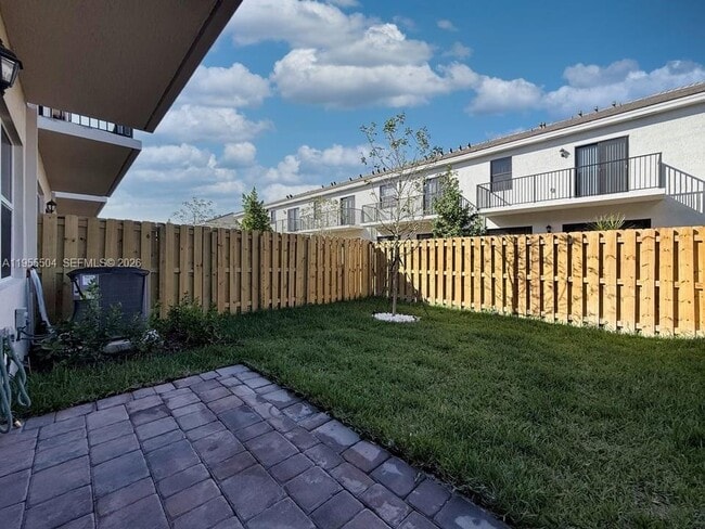 Building Photo - 184 NE 13th St