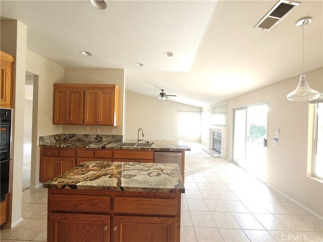 Building Photo - 24095 Fuschia Ct