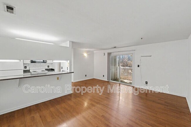 Building Photo - 9535 University Terrace Dr
