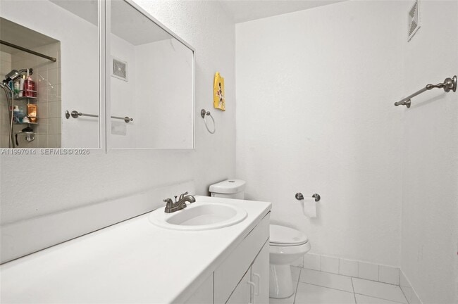 Building Photo - 3676 San Simeon Cir