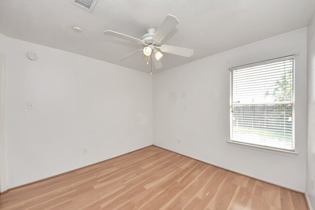 Building Photo - 21019 Stoney Haven Dr