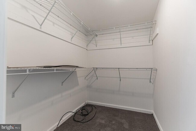 Building Photo - 65 Sandybrook Dr