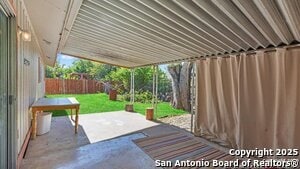 Building Photo - 208 Gamblewood