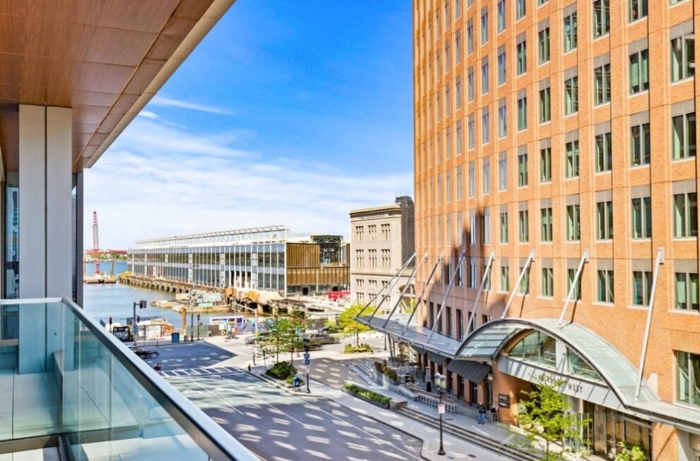 Building Photo - 135 Seaport Blvd