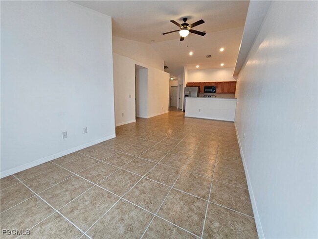 Building Photo - 3820 SW 16th Pl