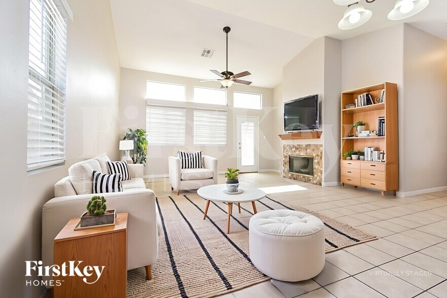 Building Photo - 3909 Linniki St