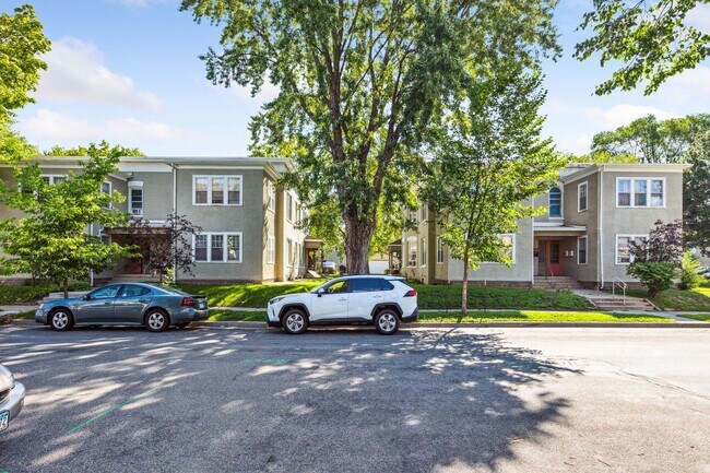 Building Photo - 1711 Fillmore St NE