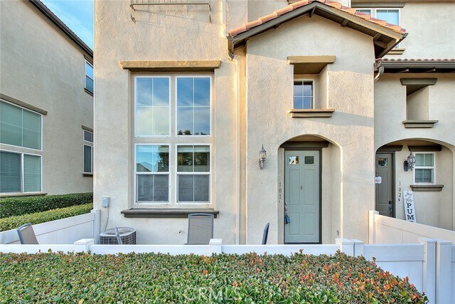 Building Photo - 33810 Willow Haven Ln