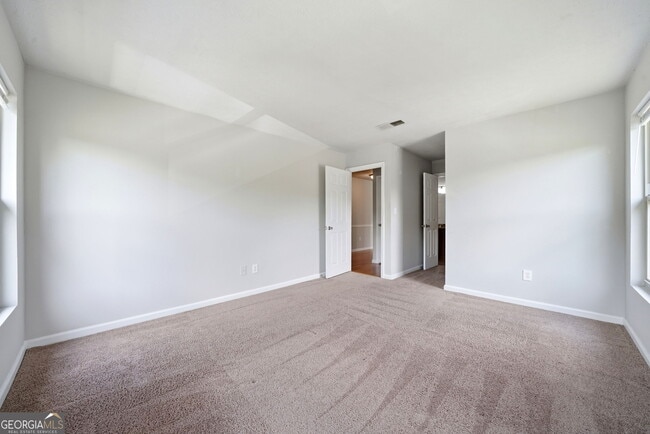 Building Photo - 117 Brittany Ct