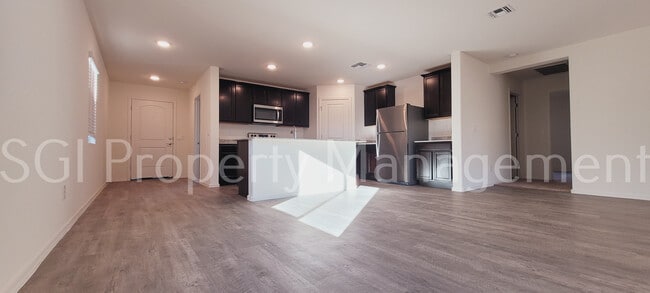 Building Photo - 1543 E Inouye Dr