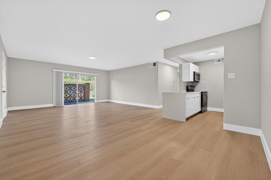 Building Photo - 11607 NW 29th St