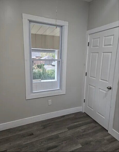 Building Photo - 159 Lincoln St