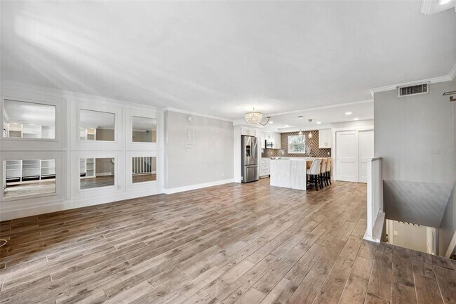 Building Photo - 105 4th Ave NE