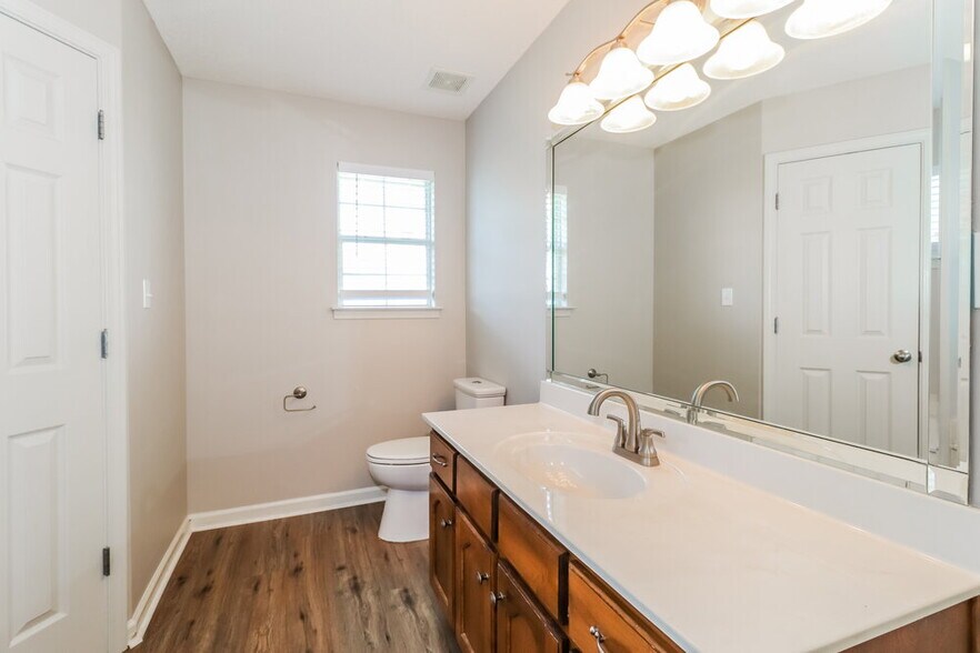Building Photo - 7896 Allen Ridge Ln