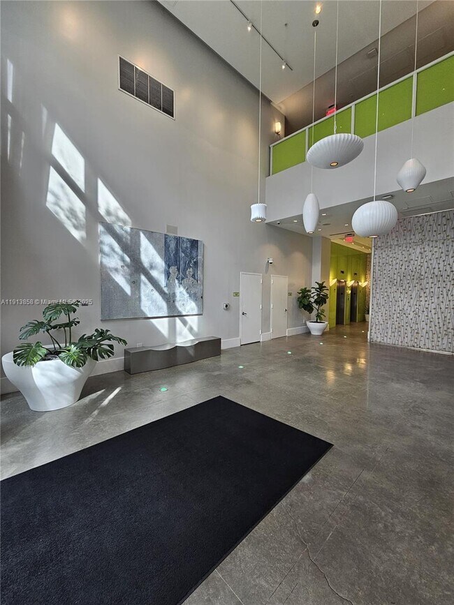 Building Photo - 133 NE 2nd Ave