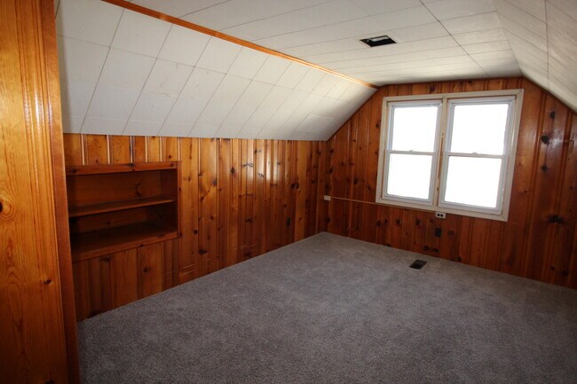 Building Photo - 14383 Mercedes