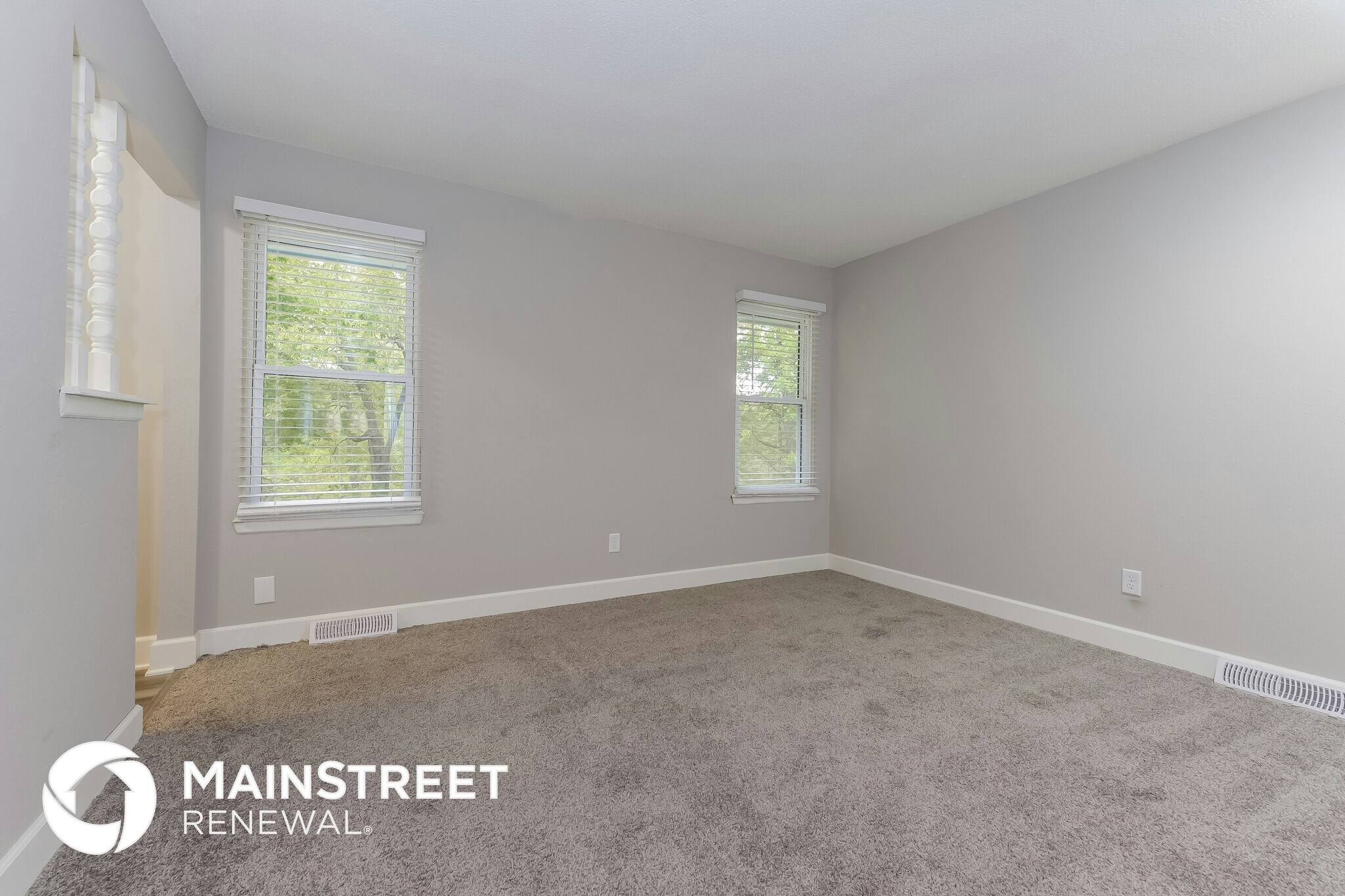 Building Photo - 501 SW Shamrock Pl