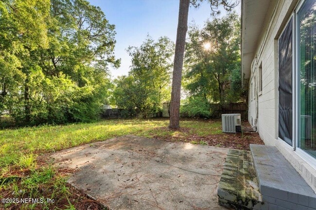 Building Photo - 5941 Caribbean Dr S