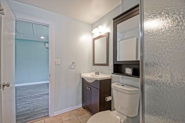 Building Photo - Beautifully Remodeled, Bright & Airy Home w/ Detached Bonus Room w/ Bath & 1-Car Garage, Front Ya...