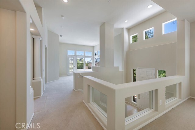 Building Photo - 308 S San Vicente Ln