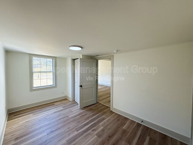 Building Photo - 5732 Allison Ave