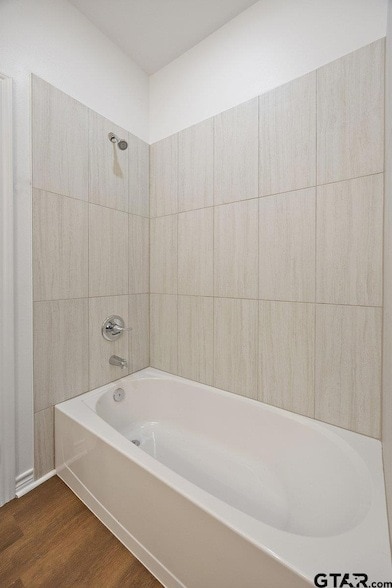 Building Photo - 504 Neches St