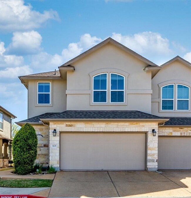 Primary Photo - 13400 Briarwick Dr