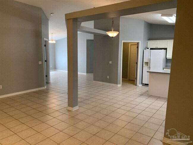 Building Photo - 2952 Raines St