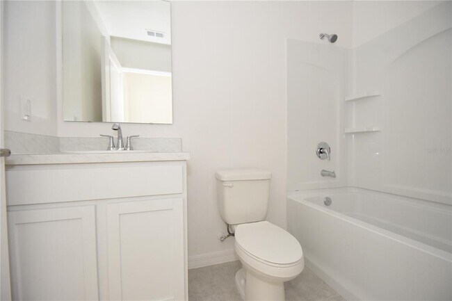 Building Photo - 5 Llestone Path