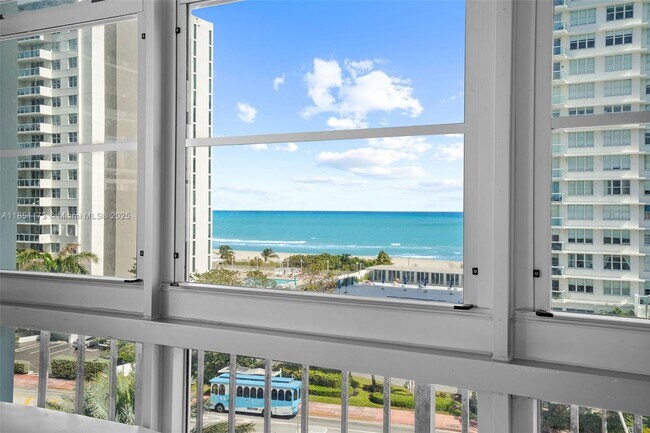 Building Photo - 5640 Collins Ave