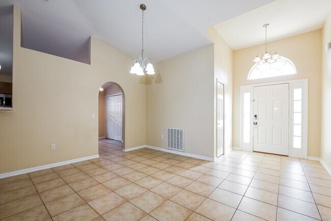 Building Photo - 5201 Silver Thistle Ln