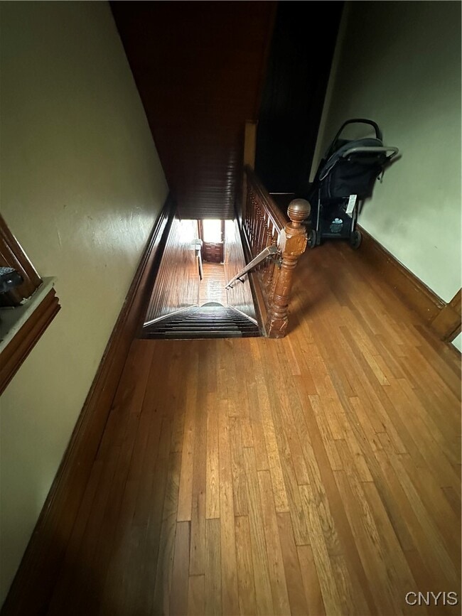 Building Photo - 15 Bridge St