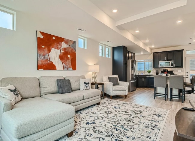 Building Photo - 10003 Yampa Ct