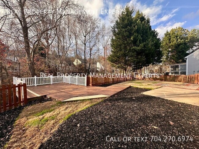 Building Photo - 18124 Harbor Mist Rd