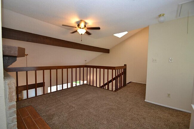 Building Photo - 13026 Wirevine Ln