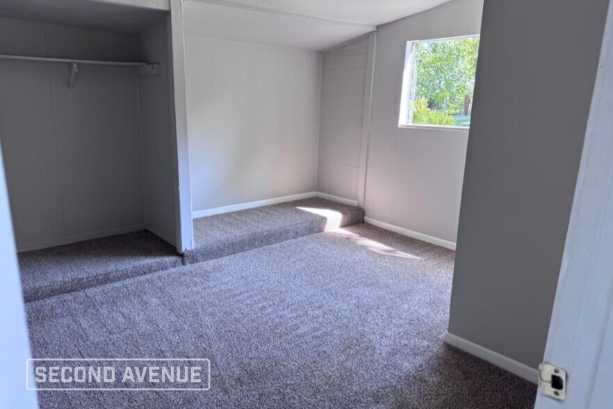 Building Photo - 5458 N Crooked Creek Dr