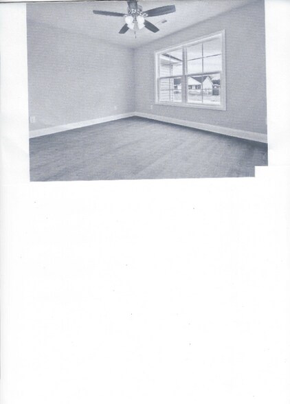 Building Photo - 865 merilou Way