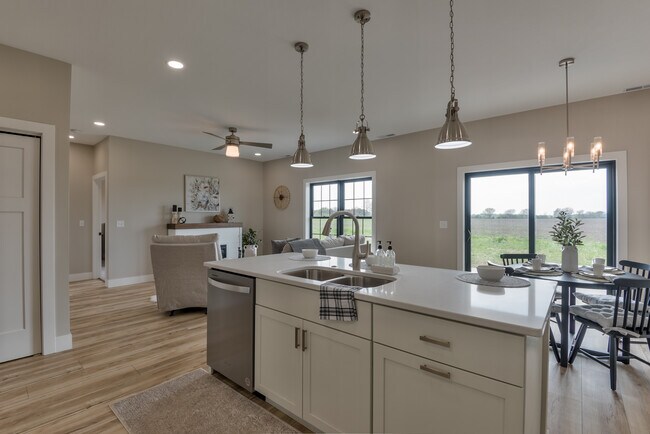 Building Photo - 625 Layne Dr