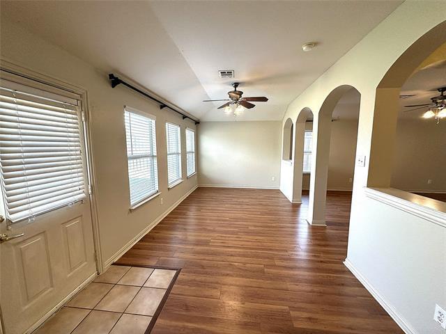 Building Photo - 3002 Admiral Dr