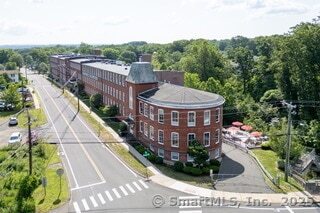 Building Photo - 10 Main St
