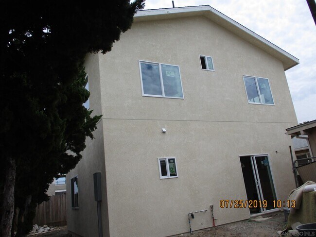 Building Photo - 5448 Mary Ln Dr