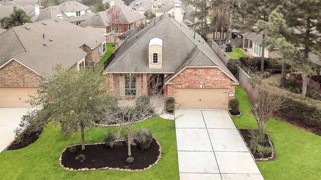 Building Photo - 10 Tallgrass Way