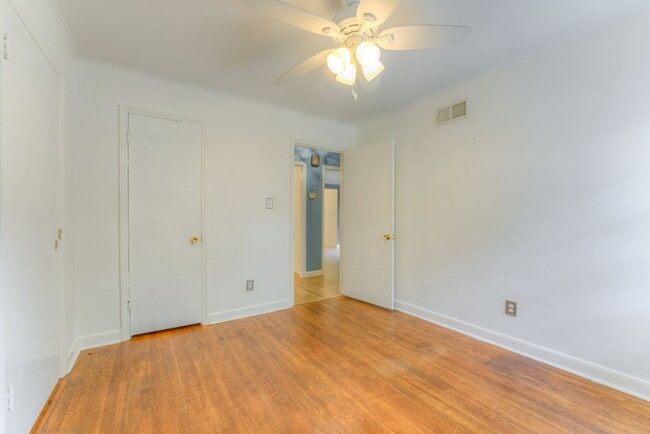 Building Photo - "Charming 4-Bedroom Sanctuary on Boyce Roa...
